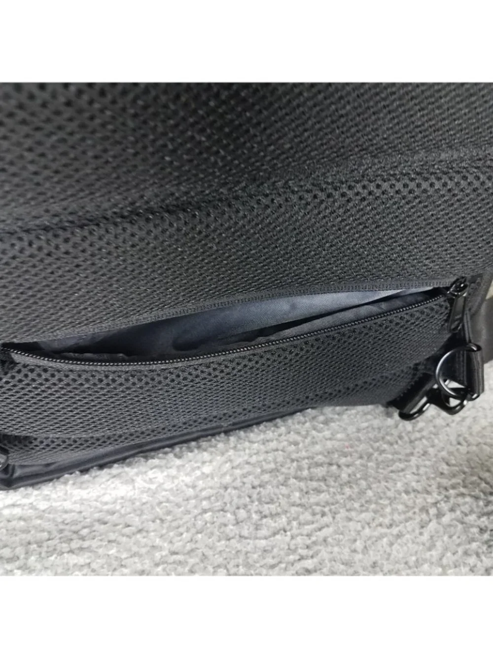 VGoal Sling Pack Bag USB Charging Port  Adult Black Travel Nylon Laptop Sleeve